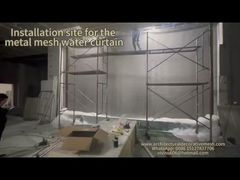 Apresente cortinas de malha de metal em espiral com furos de diamante para divisão espacial para você