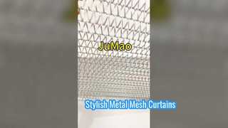 Cortinas de malha de metal: divisórias e decoração elegantes