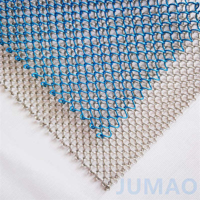 Cortinas de malha metálica de fachada com padrão de diamante metálico para interiores e exteriores arquitetônicos